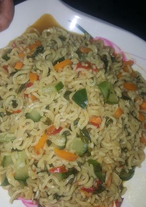 A picture of Indomie wif veggie.