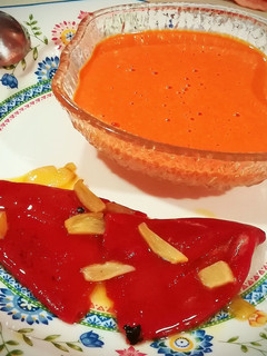 Una foto de Crema de piquillos
