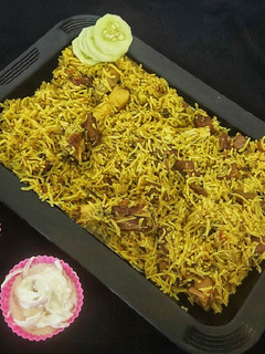 குக்கர் மட்டன் பிரியாணி(cooker mutton dum biryani recipe in tamil) செய்முறை முக்கிய புகைப்படம்
