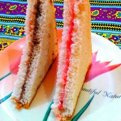 Chocolate & mixed fruit jam bread A picture of Chocolate & mixed fruit jam bread.