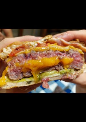 Una foto de Burger gochísima