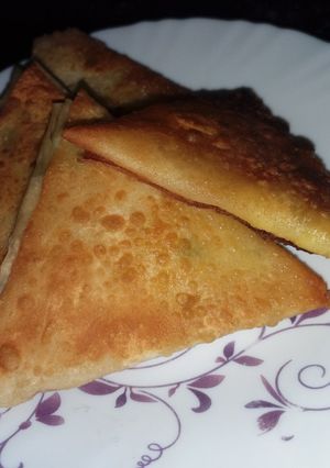 عکسی از دستور سمبووووسه با خمير يوفكا خوووونگی