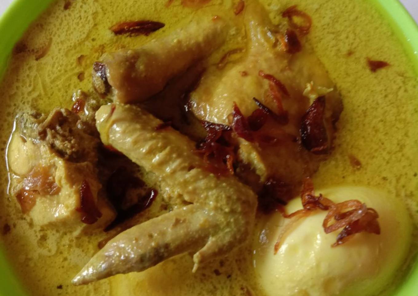 Opor Ayam + telur bumbu kuning