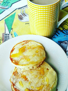 A picture of Light and fluffy pancakes.