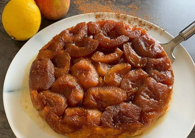 Le moyen le plus simple de Cuire Parfait Tarte Tatin de ma grand-mère