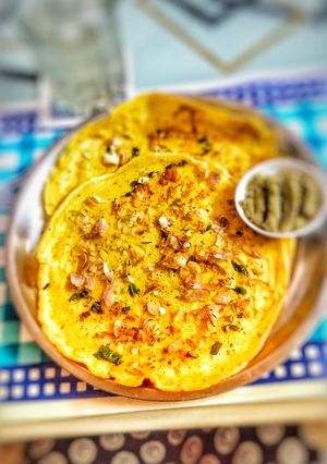 A picture of Golden cheela.