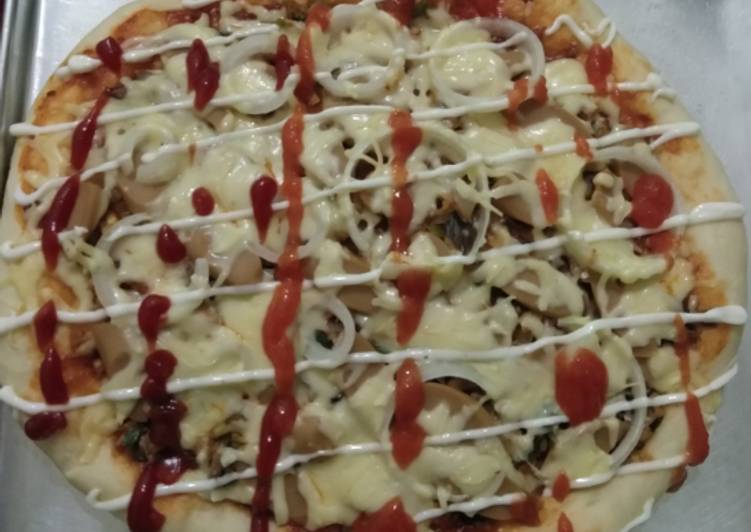 Bagaimana meracik Pizza homemade ikan pindang mix sosis yang Enak Banget