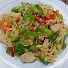 A picture of Tumis oyong mie saus tiram.