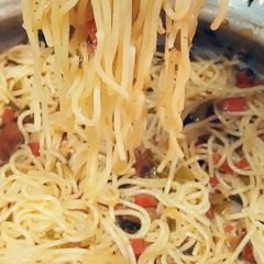 A picture of Chow mein.