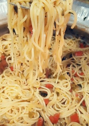 A picture of Chow mein.