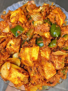 कड़ाई पनीर (kadai paneer recipe in Hindi) रेसिपी मुख्य फोटो