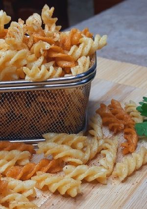 A picture of Pasta fries.
