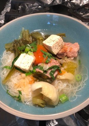 Hình của món Canh bún sườn cải chua.