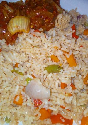 A picture of Short grain vegetable rice.