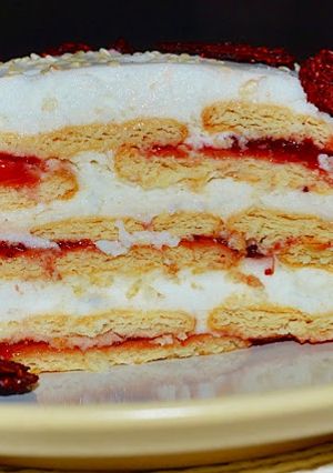 Zdjęcie przepisu Ciasto śmietankowo-truskawkowa chmurka.