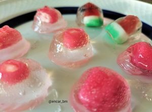 Foto principal de Gominolas de ginebra rosa con refresco de cereza