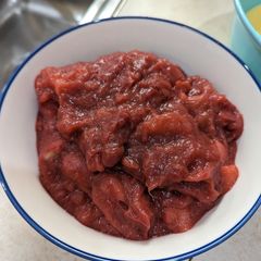A picture of Stewed Apple and Rhubarb.