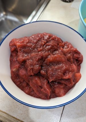 A picture of Stewed Apple and Rhubarb.