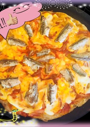 Una foto de Pizza casera diferente con anchoas 😋👍🏼