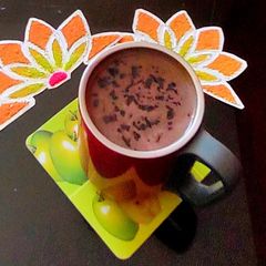 A picture of Sugar-Free Hot Chocolate with Apple and Dates.