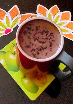 A picture of Sugar-Free Hot Chocolate with Apple and Dates.