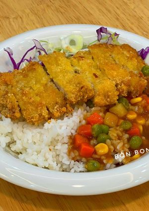 Hình của món Katsu Curry - Cơm Cà Ri Thịt Chiên Xù Nhật Bản.