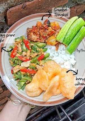 Foto resep Sego oseng pare tempe🤗
