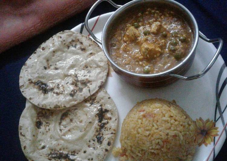 Matar paneer with chatpata rice and chapati