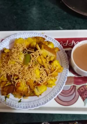 ब्रेड पोहा (bread poha recipe in Hindi) रेसिपी मुख्य फोटो