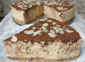 Foto principal de Tarta mousse de turrón y polvorones
