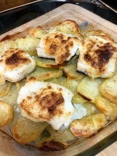 Una foto de Bacalao gratinado con allioli