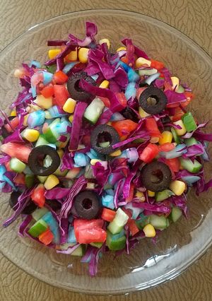 A picture of Rainbow salad.