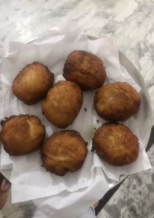 A picture of Bread roll.