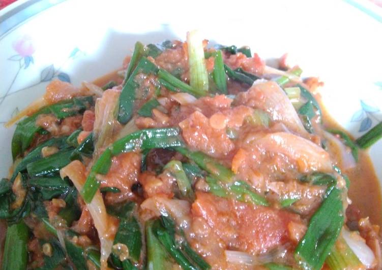 Sambal daun bawang merah