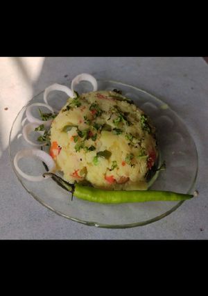 ઉપમા(Upma Recipe in Gujarati) રેસીપી મુખ્ય ફોટો