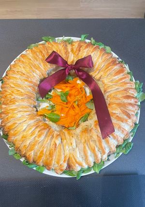 Foto di Ghirlanda di pasta sfoglia vegetariana
