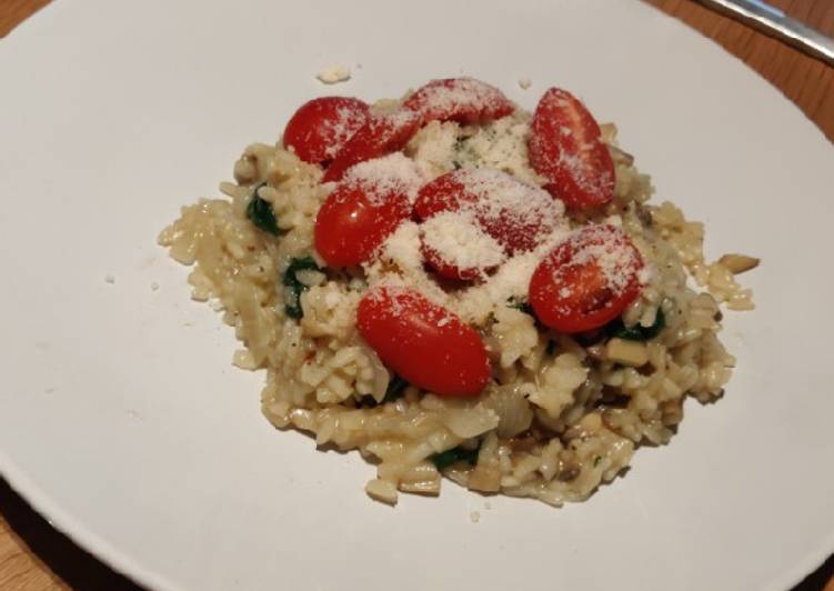 Recipe of Super Quick Homemade Mushroom / Spinach risotto