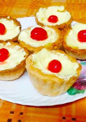 A picture of Lemon Tarts.