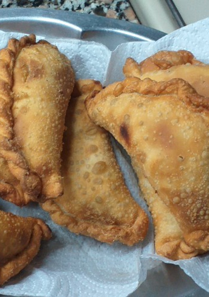 Una foto de Pasteles de carne fritos