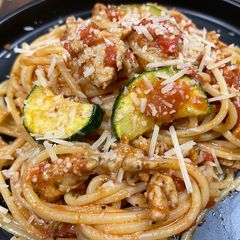 A picture of Chicken Sausage Pasta Bolognese.