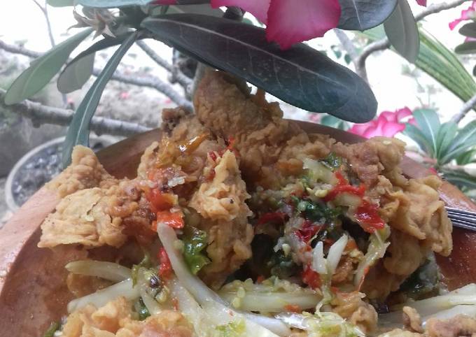 Ayam geprek favorit keluarga