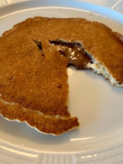 Una foto de Tortitas de avena, yogur griego y nocilla