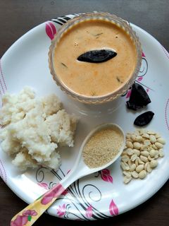 भगर आमटी (bhagar amti recipe in marathi) रेसिपी चे मुख्य फोटो 