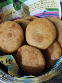 आलू की कचौड़ी (aloo ki kachodi recipe in Hindi) रेसिपी मुख्य फोटो