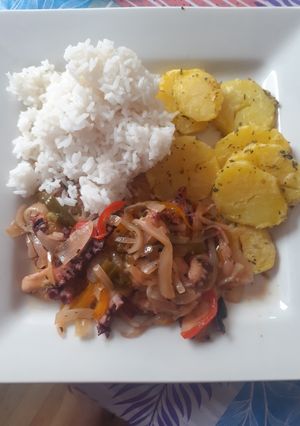 Una foto de Pulpo salteado al gusto mío