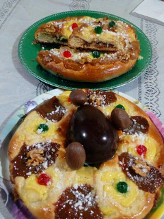 Una foto de Rosca de pascua rellena