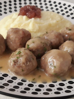 Una foto de Albóndigas con salsa de cacahuetes
