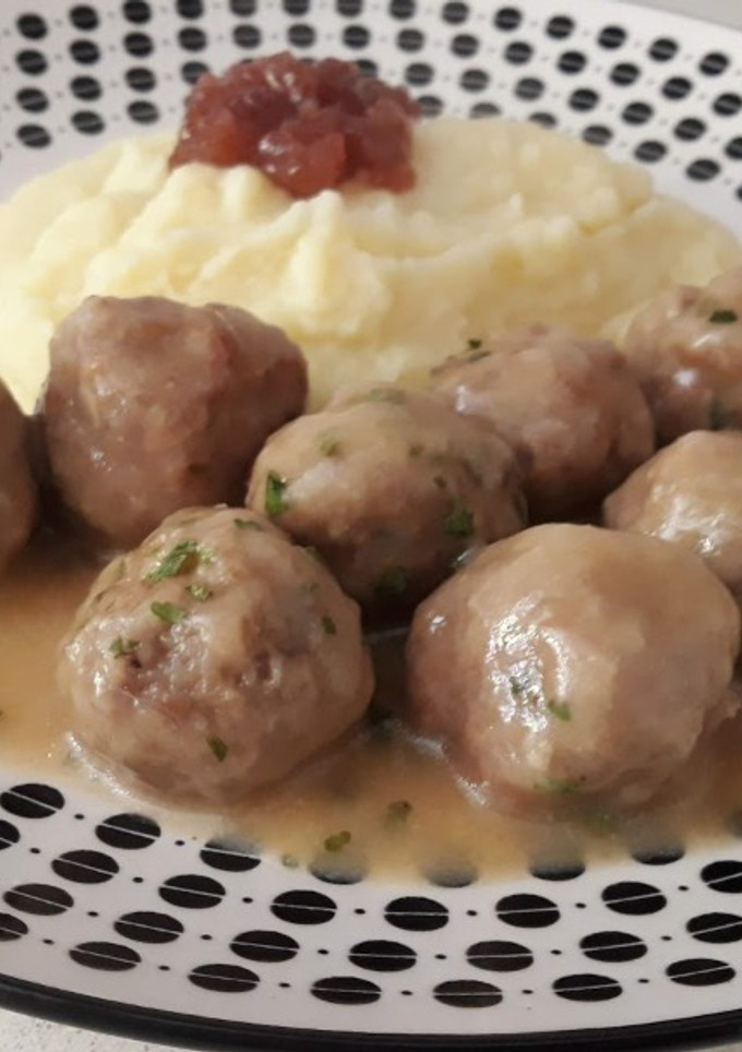 Una foto de Albóndigas con salsa de cacahuetes