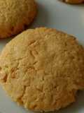 Biscotti con farina di mandorle e cioccolato bianco