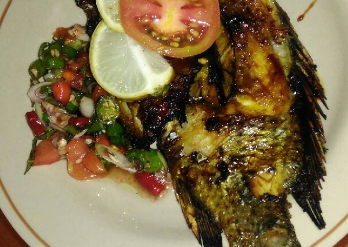 Resep Ikan Bakar Sambal Matah Oleh Nenk Rha Cookpad